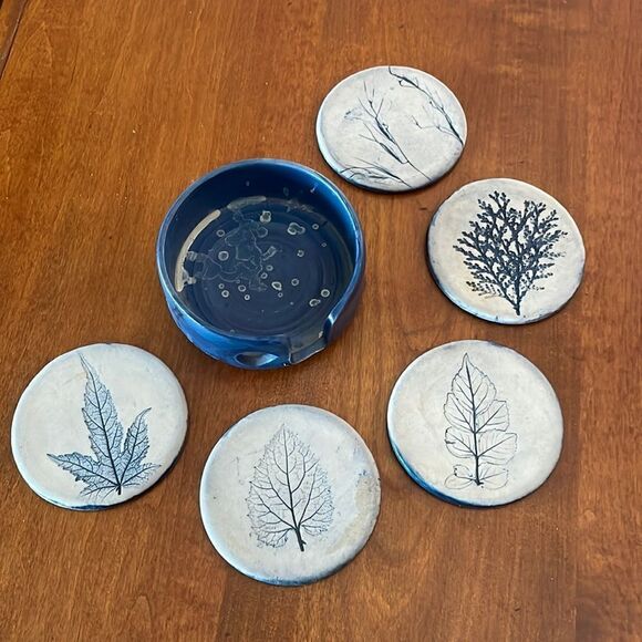 Handmade Porcelain Leaf Imprint Coaster Set - Picture 2 of 11